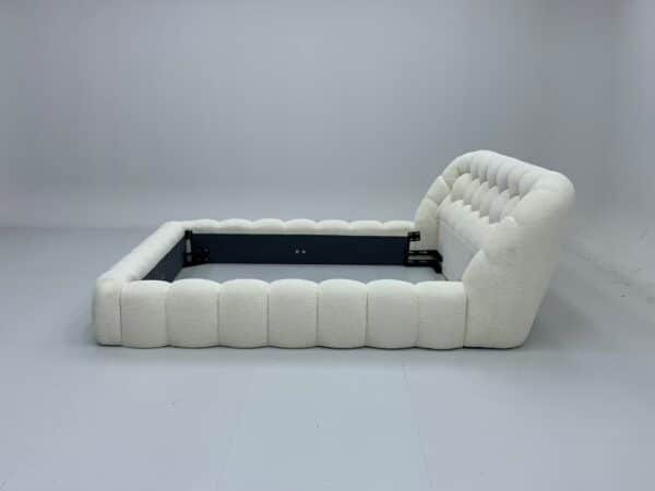 Melbourne bed AMG Furniture